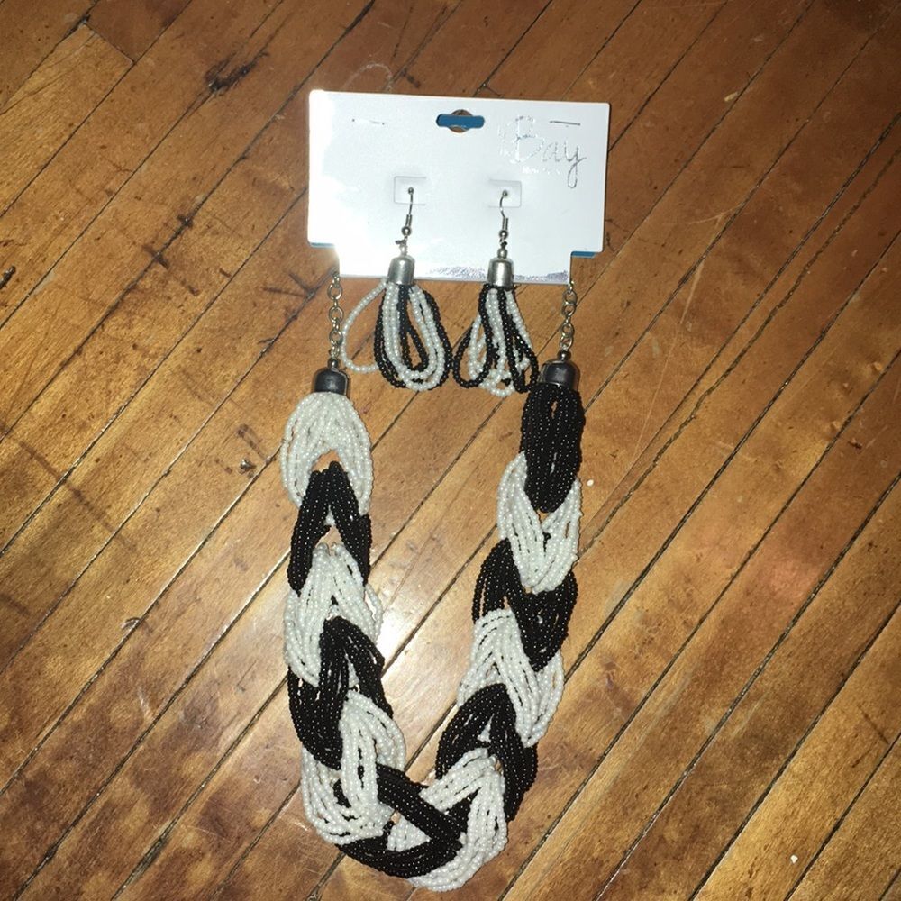 Bay NY beaded statement necklace, new